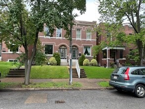 Building Photo - 4249 Juniata St