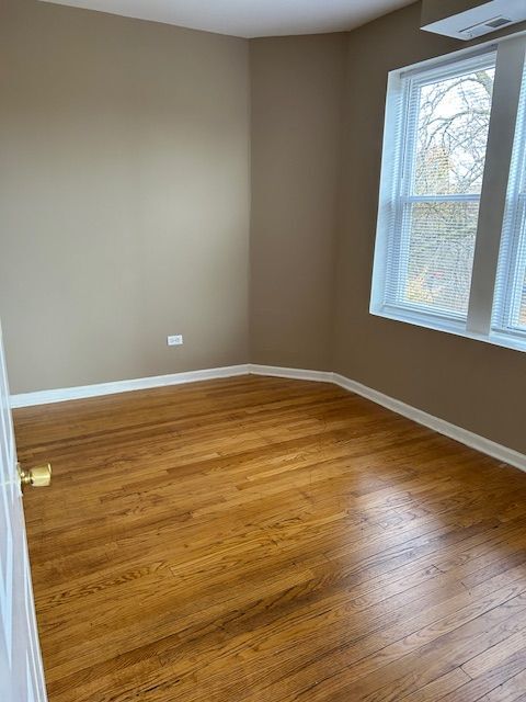 Foto del edificio - 701 W Garfield Blvd