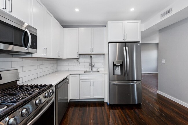 kitchen - 19 Chase St