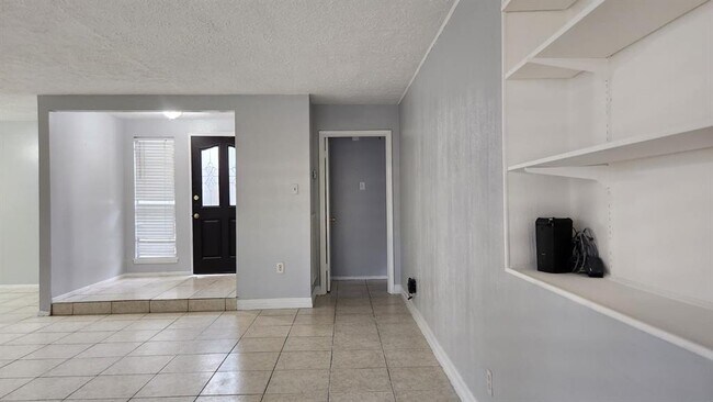 Building Photo - 22306 Woodrose Dr