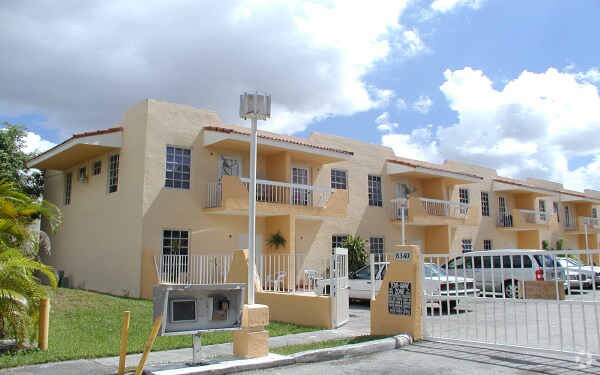 Building Photo - 8340 NW 8th St