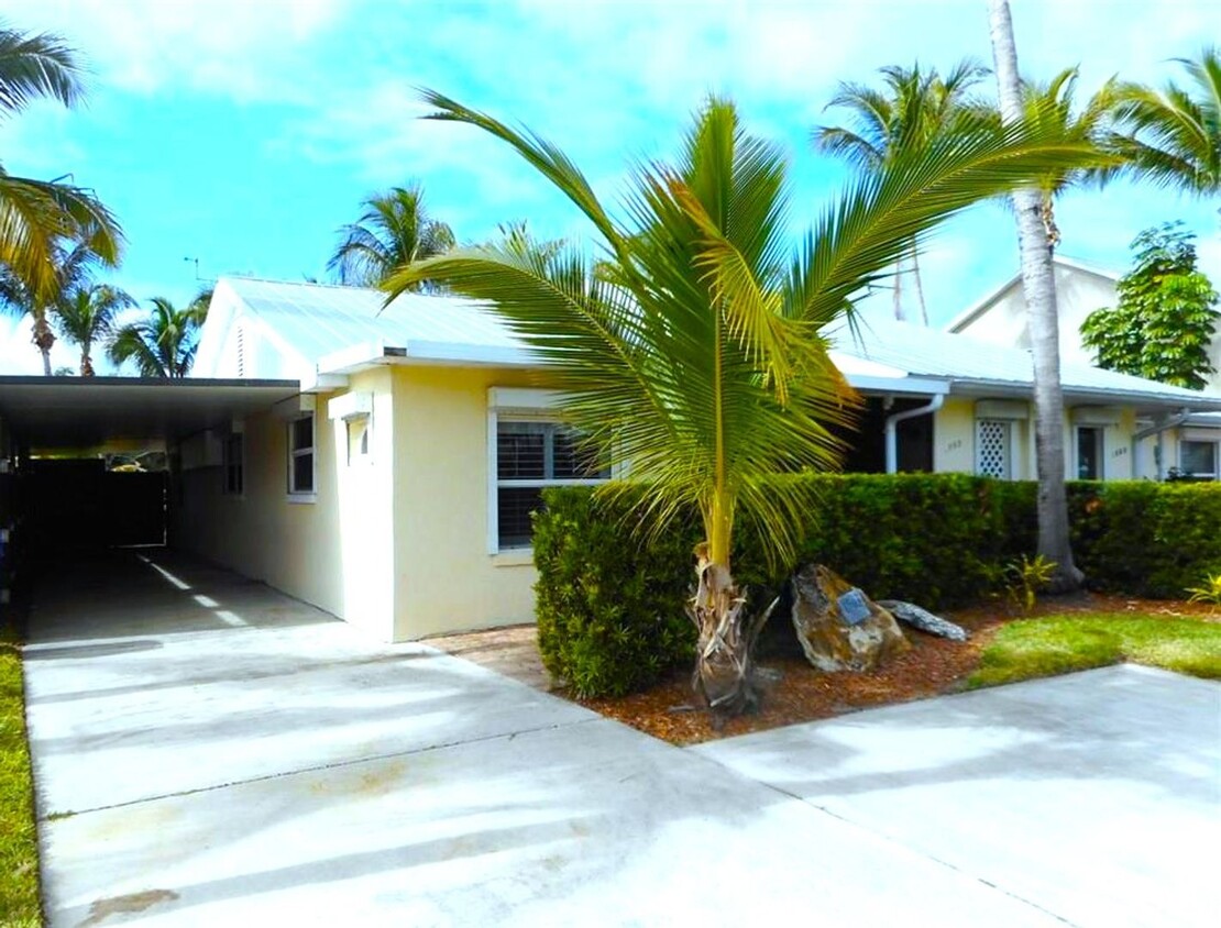 Primary Photo - Vero Beach Florida Vero Beach Rent, LLC an...