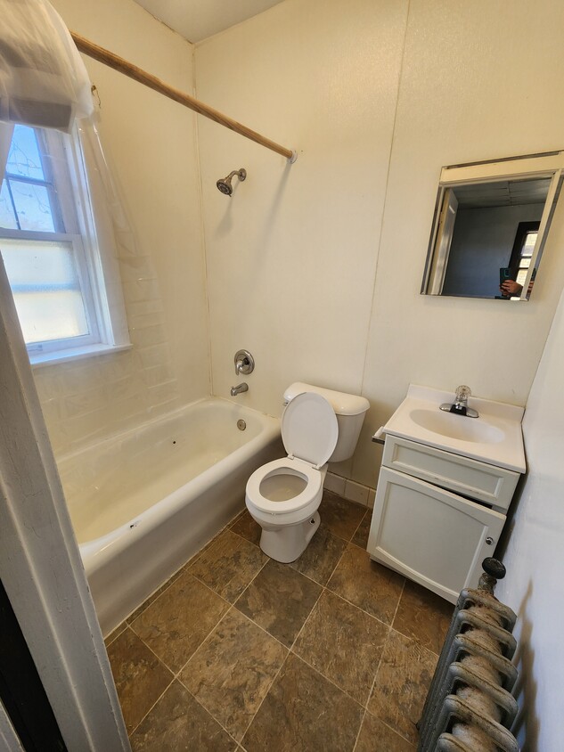 Building Photo - 5310
