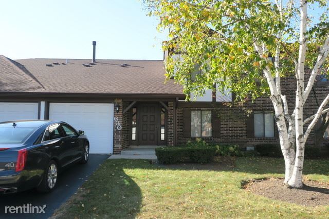 Primary Photo - 630 Cross Creek Dr W