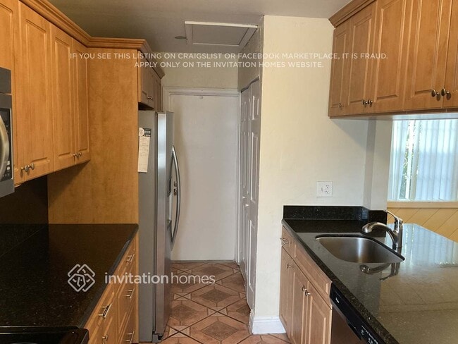 Building Photo - 304 SW 76th Terrace
