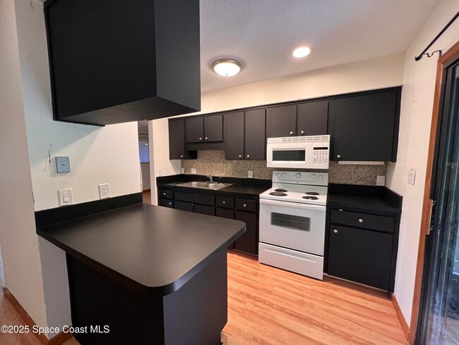 Foto del edificio - 810 Vantage St SE