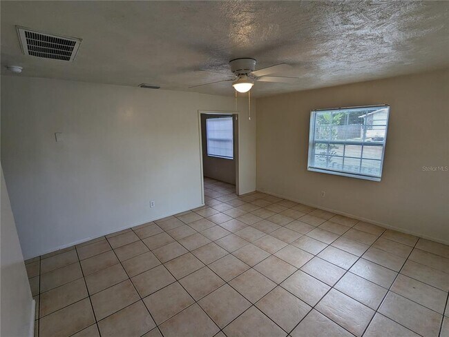 Building Photo - 7101 65th Way N