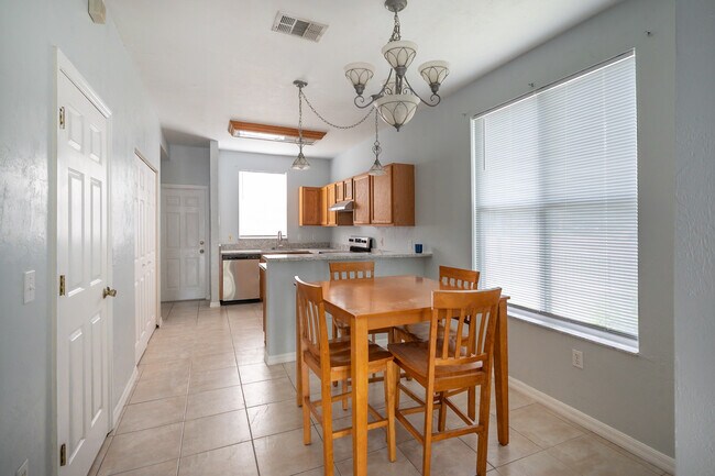 Foto del edificio - 3860 SW 20th Ave