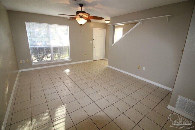 Building Photo - 5719 Cacica St