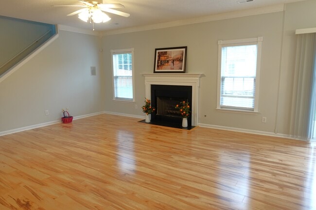 Building Photo - 129 N Orchard Farms Ave