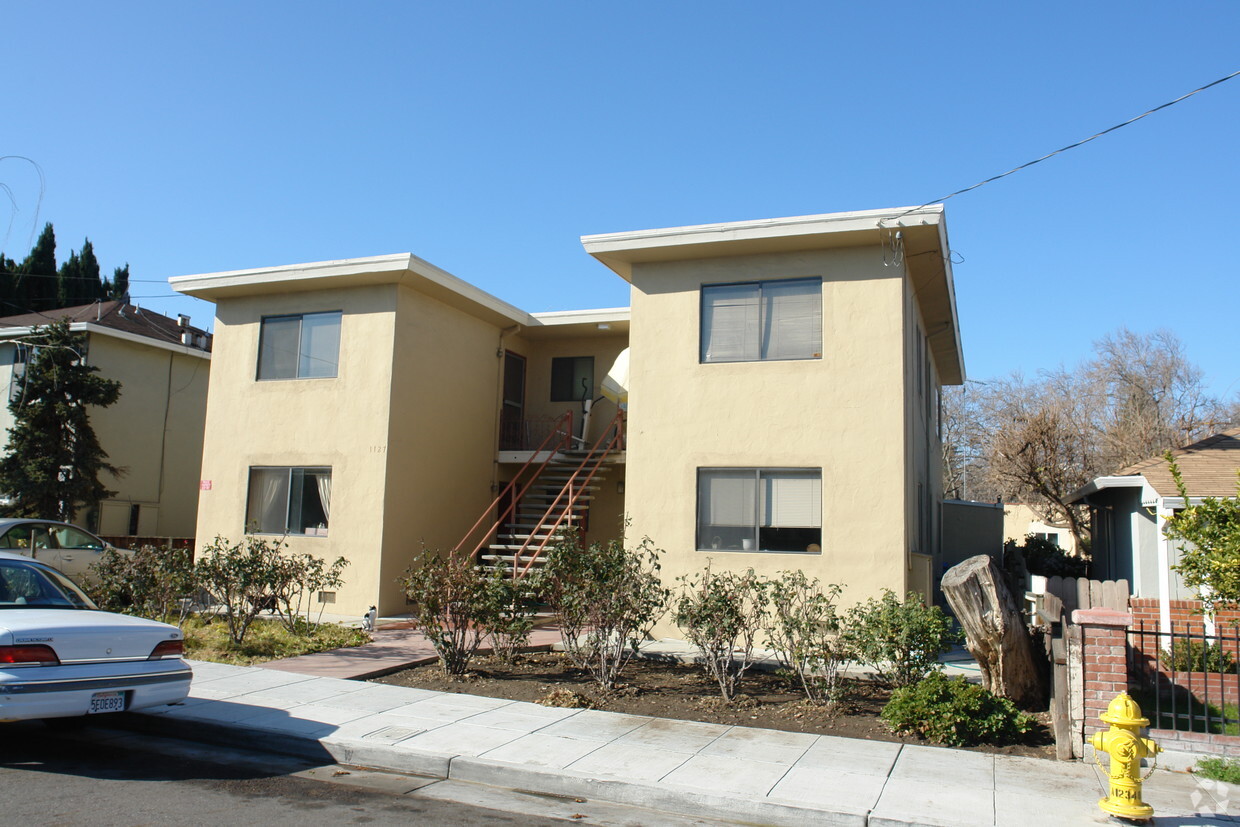 Building Photo - 1127 Frankfurt Ave