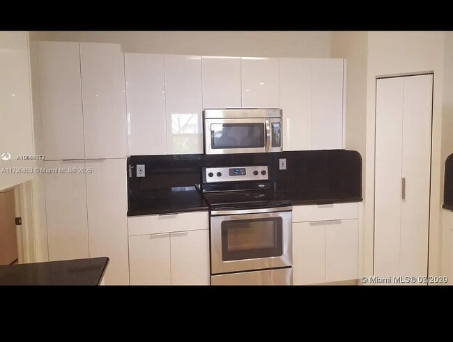 Foto del edificio - 11343 NW 72nd Terrace