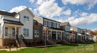Foto principal - 17014 Fairmount Way