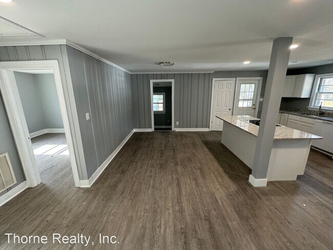 Building Photo - 3 br, 2.5 bath House - 1300 Hargrove Street
