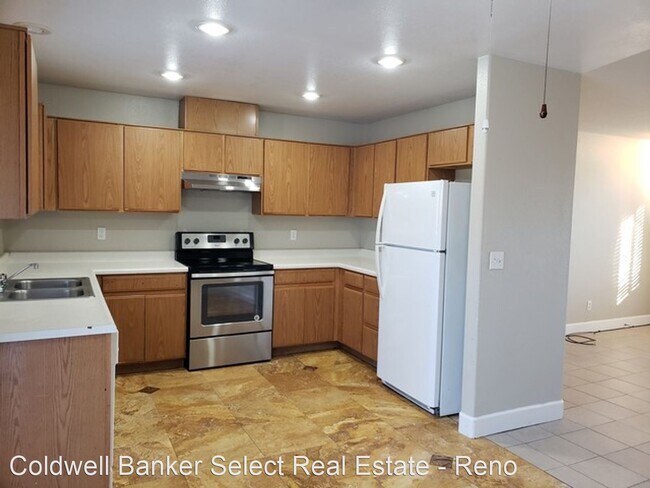 Building Photo - 3 br, 2 bath House - 13345 Mount Lassen St