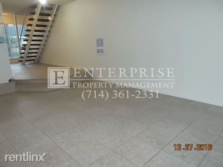 Building Photo - 13271 Verde St