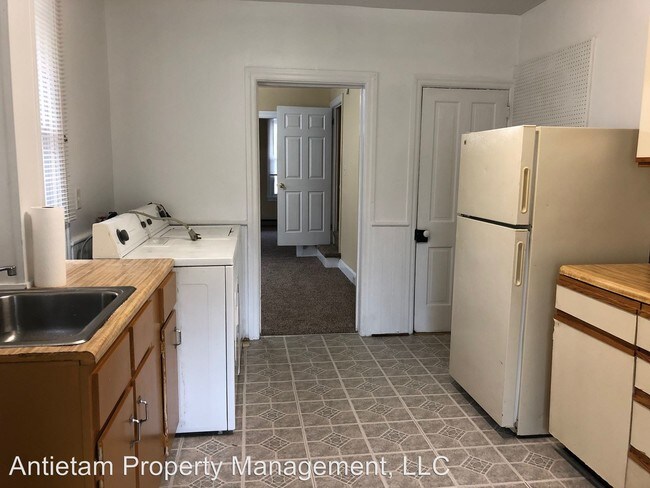 Foto del edificio - 3 br, 1 bath House - 527 N. Mulberry Street