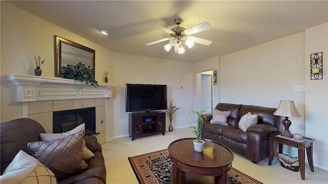 Foto del edificio - 9948 Southgate Dr