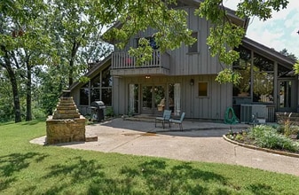 Building Photo - 2605 S 66th St