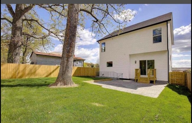 Building Photo - 1303 Capitol Heights Blvd