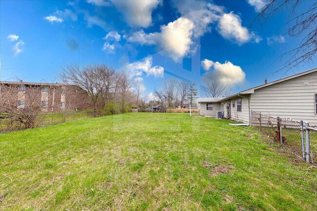 Building Photo - 3943 Kivet Ct