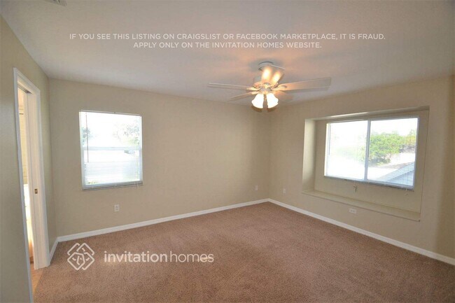 Foto del edificio - 5824 Wrenwater Dr
