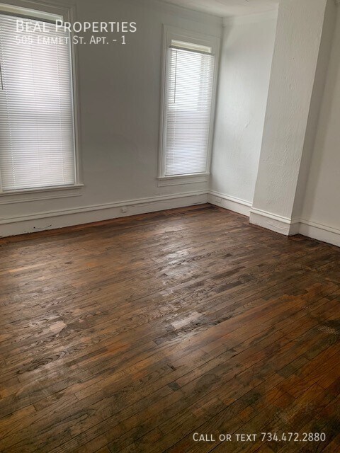 Building Photo - 505 Emmet St