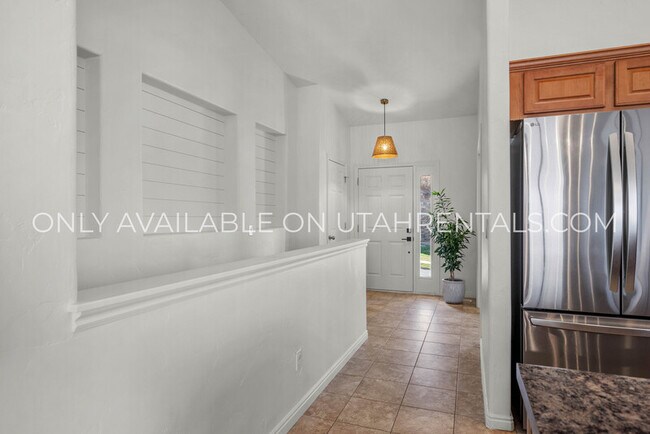 Photo - 14971 S Winged Bluff Ln House