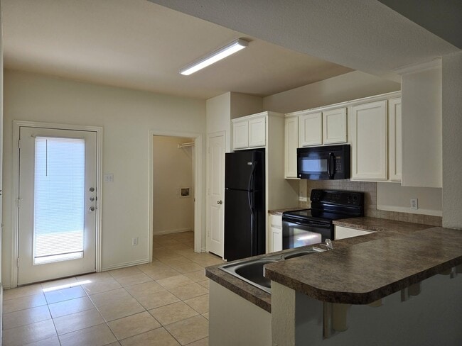 Building Photo - Midway ISD 4-plex Unit