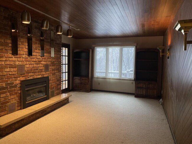 Foto del edificio - 16440 Quartz St NW