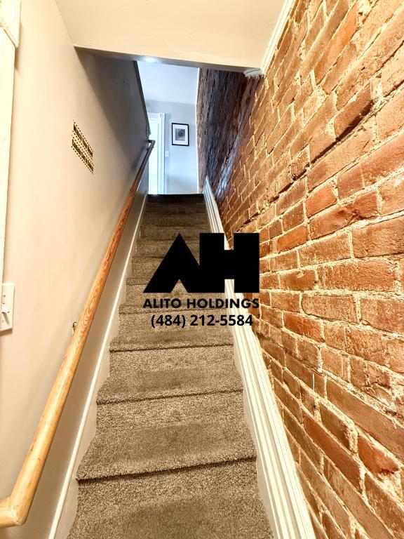 Building Photo - 1012 W Turner St