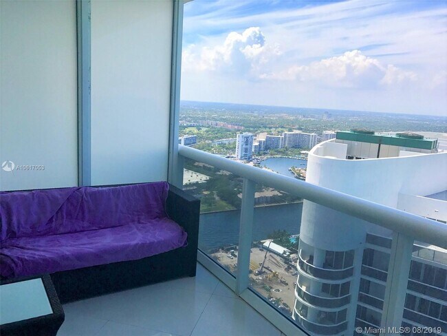 Foto del edificio - 1830 S Ocean Dr