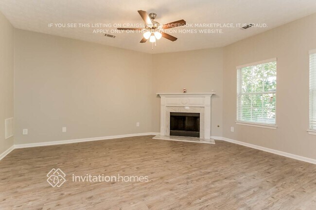 Building Photo - 460 Hulan Way