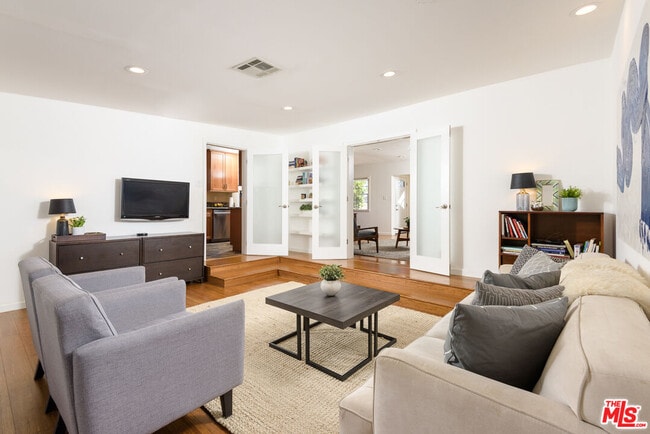 Building Photo - 13451 Friar St