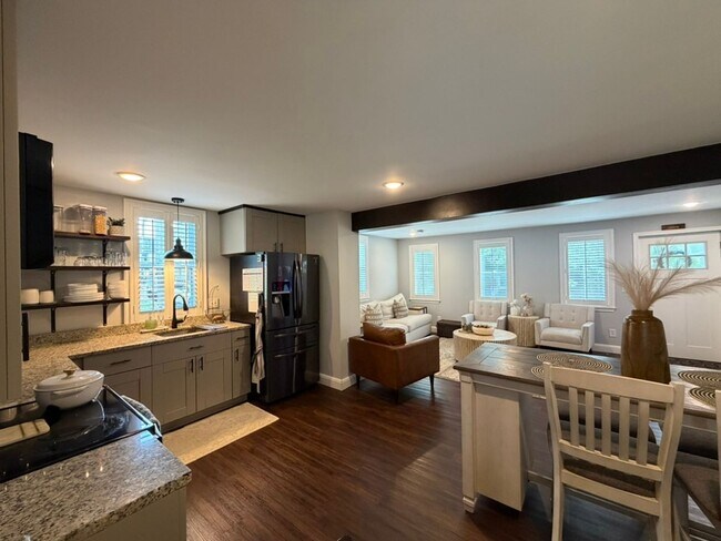 Foto del edificio - !!Fully Remodeled Row Home in the Heart of Lancaster City!!