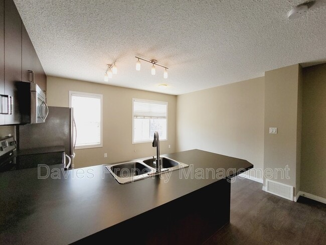 Building Photo - 9151 Shaw Way SW