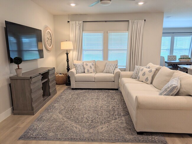 Foto del edificio - 5627 Jewel Curv