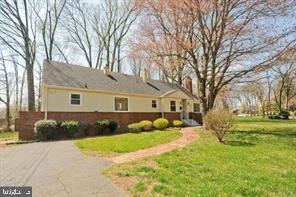 Building Photo - 3516 Gallows Rd