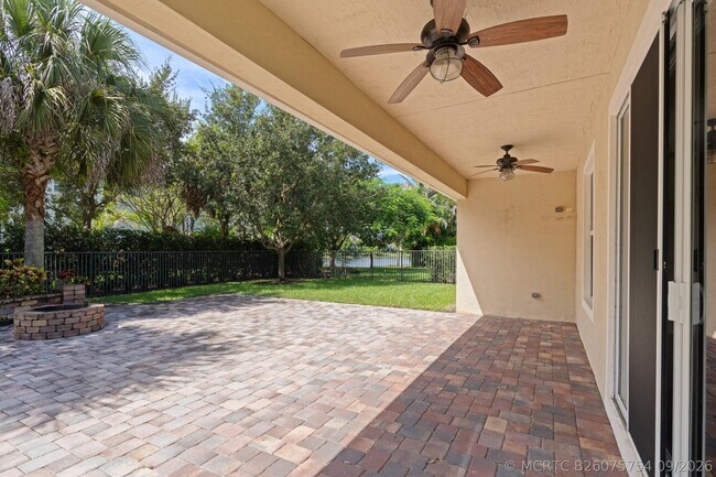 Foto del edificio - 102 Crab Cay Way