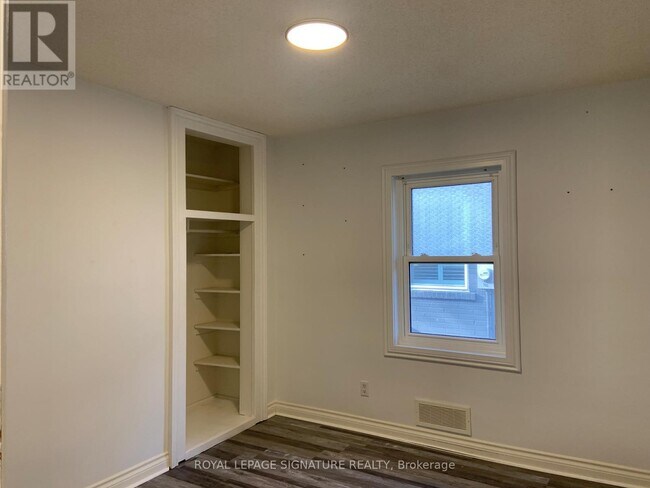 Building Photo - 2116 Munden Rd