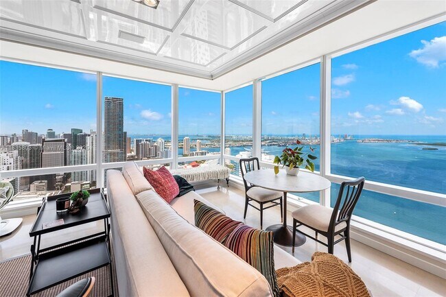 Building Photo - 1425 Brickell Ave