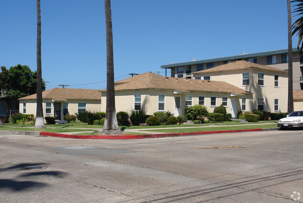 Primary Photo - 872-878 Reed Ave