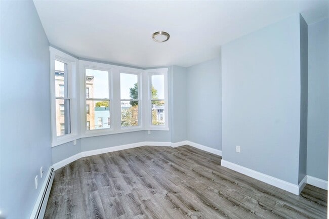 Building Photo - 97 Reservoir Ave