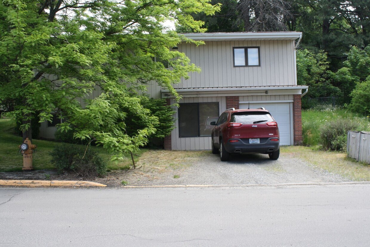 Foto principal - 1313-1315 NE Harvey Road