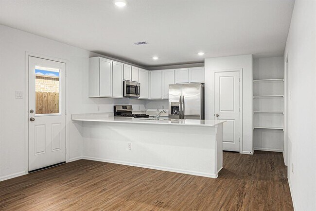 Building Photo - 7638 Terania Mdw Ln