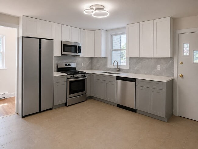 kitchen + dining - 109 Ralph St