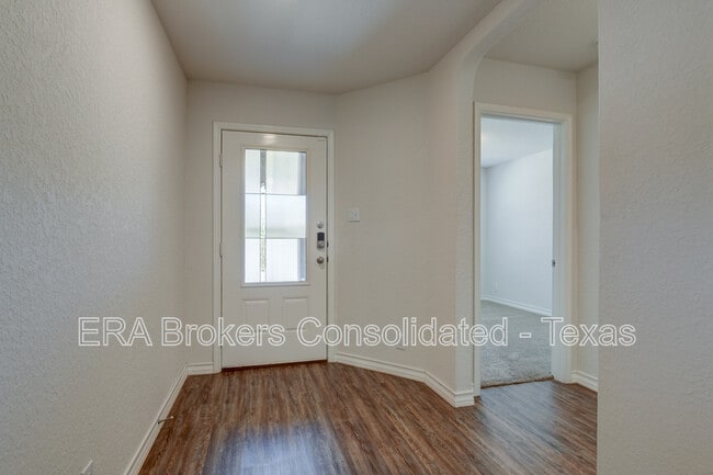 Building Photo - 121 Little Wichita