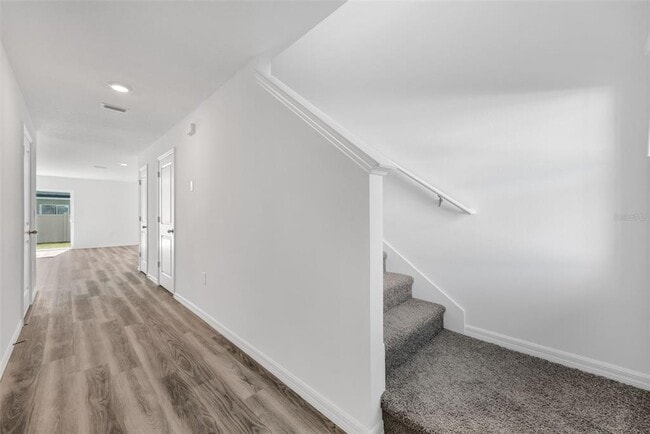 Building Photo - 1009 SPOTTED EGRET Loop