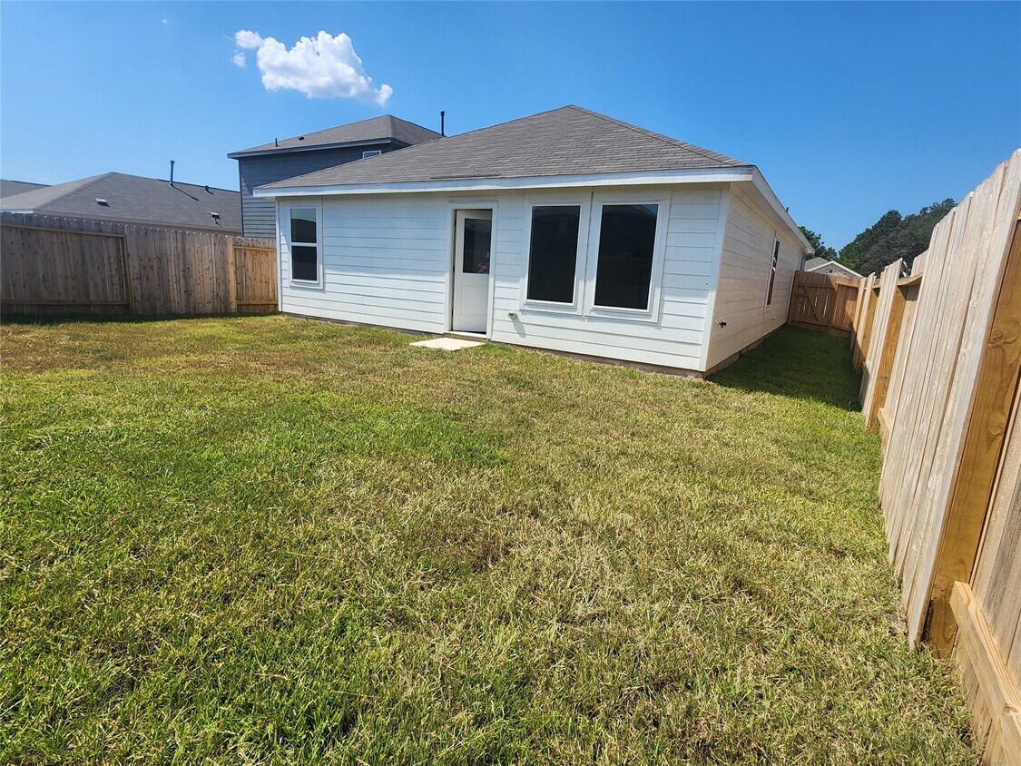 Building Photo - 14804 N Ascot Bnd Cir