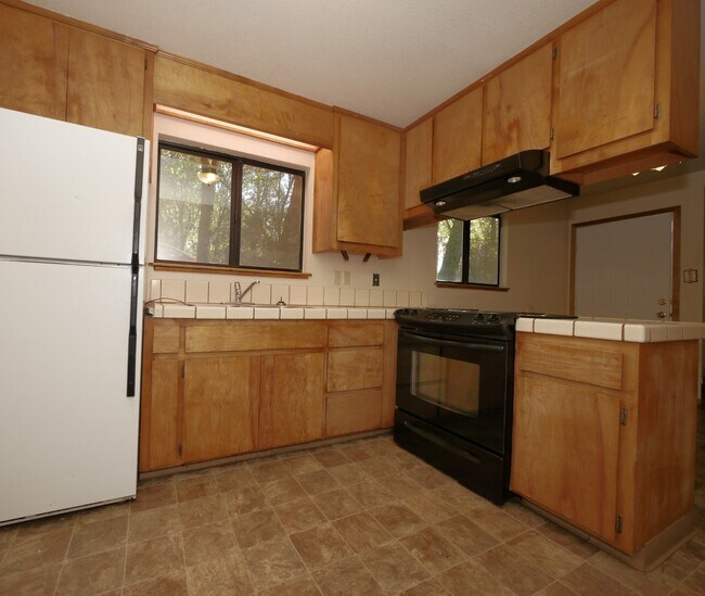 Building Photo - 79 Higdon Spink Rd